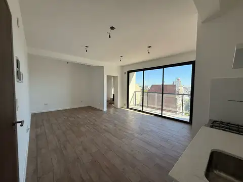 MONOAMBIENTE EXCELENTE - Edificio c/amenitties - Aire acondicionado instalado