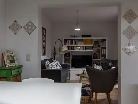 Depto Tipo Casa en Venta en Moreno, USD 81.000