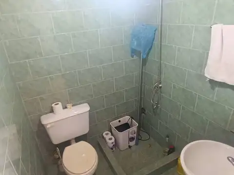 Oficina en Alquiler en Bernal Oeste, $ 250.000