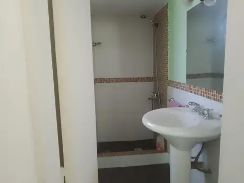 casa 4 ambientes excelente ubicacion