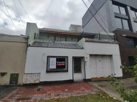 casa 4 ambientes excelente ubicacion