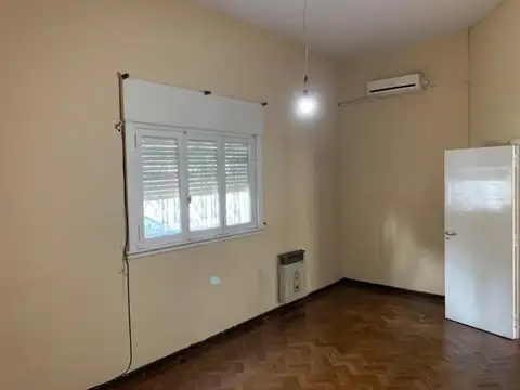 Depto Tipo Casa en Alquiler de 2 dormitorios