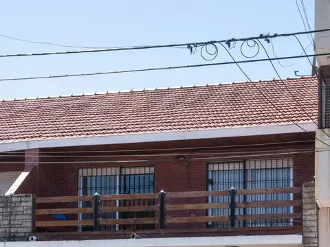 Casa  TIPO  DUPLEX 150 M2  en venta en Punta Mogotes