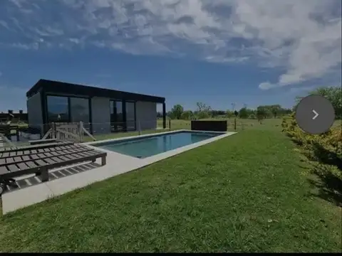 Casa en Venta en Medal Country club, USD 320.000