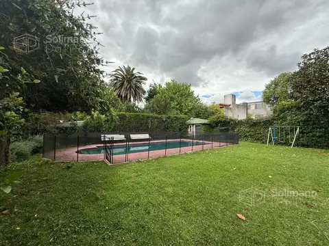 Casa en Venta con 7 cocheras