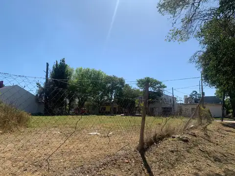 Vendo terreno  - 519,6 m2  - zona centro Campana