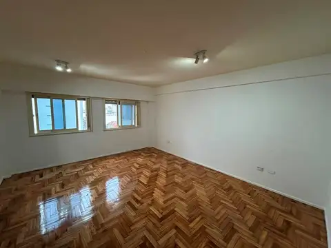 Departamento Monoambiente  en Alquiler en San Martin, G.B.A. Zona Norte, Argentina