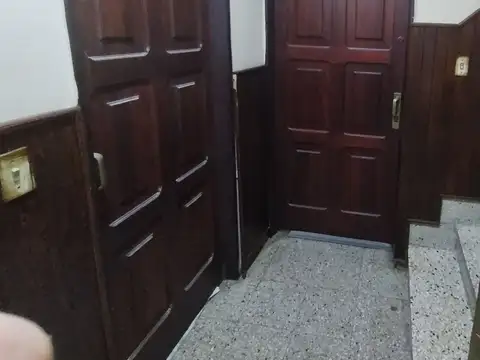 Departamento 5 ambientes con 2 baños