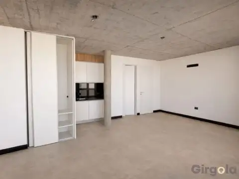 Oficina en alquiler en Colegiales piso completo
