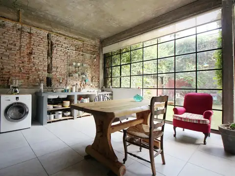 VENTA CASA ESTILO INDUSTRIAL C JARDÍN P. CHACABUCO