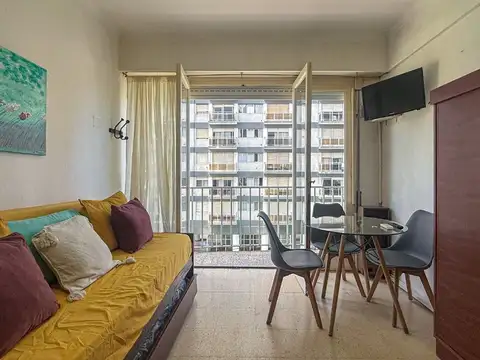Alquiler Monoambiente Zona Guemes al frente Balcón