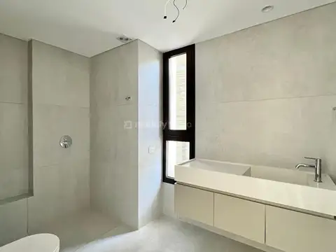 Departamento en Venta con 2 cocheras