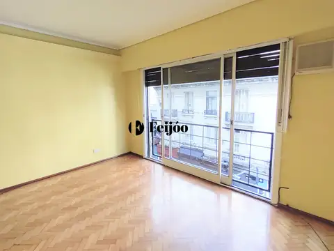 Juan Jose Paso 200, Piso 3