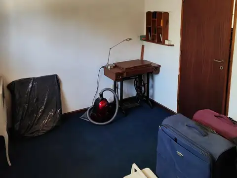 Depto Tipo Casa 6 ambientes con 2 baños