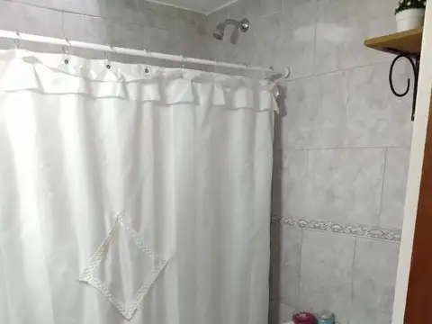Depto Tipo Casa en Alquiler de 2 dormitorios