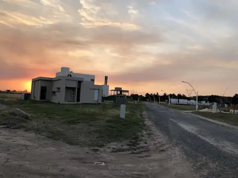 Brisanova, Barrio Cerrado