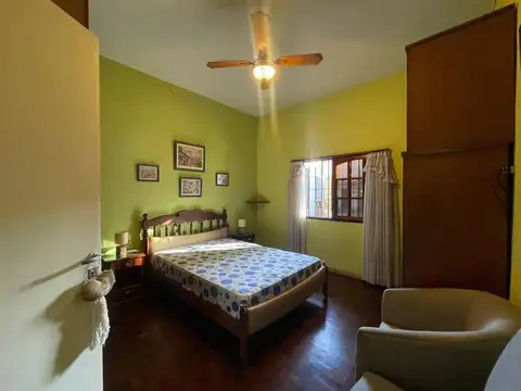 Oportunidad: venta de dos casas en un mismo lote