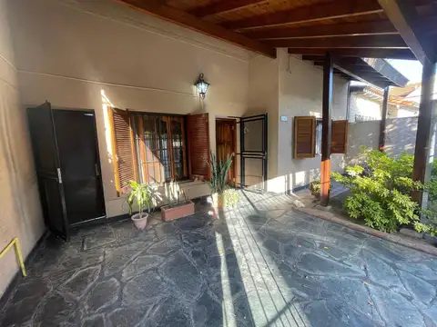 Casa en Venta en Villa Adelina, USD 155.000