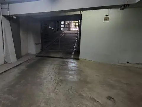 Venta cochera en Boedo