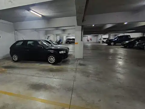 Venta cochera en Boedo