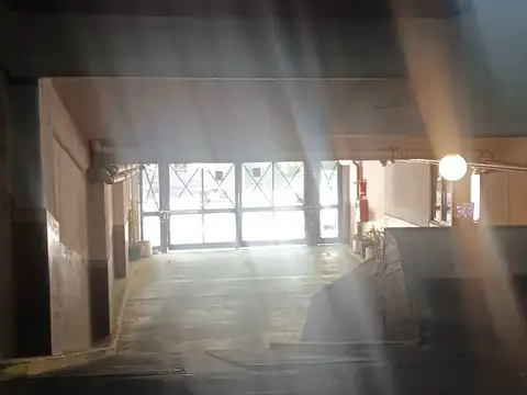 VENTA COCHERA ALMAGRO