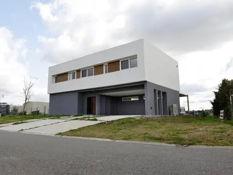 Casa  en Venta en El Cantón, Escobar, G.B.A. Zona Norte