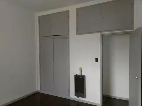 Venta 2 ambientes amplios al contrafrente 45 m2