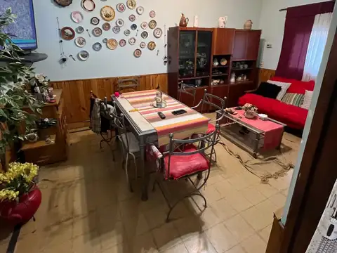 Casa en venta en Coronel Dorrego.