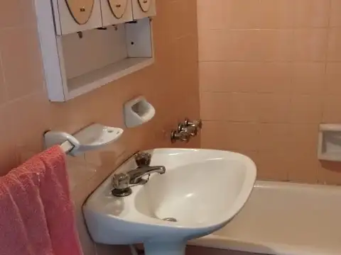 Salvador Soreda 5000, Piso 1