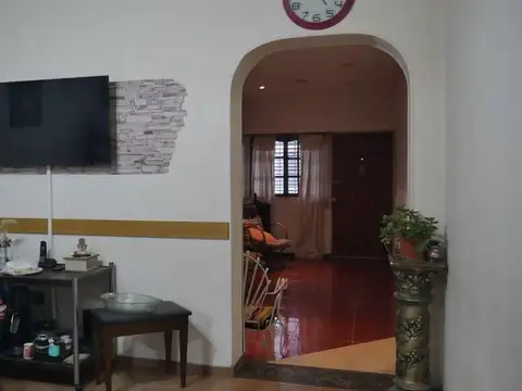 Depto Tipo Casa en Venta en Centro, USD 105.000