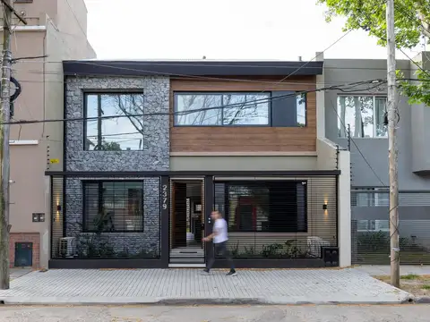 Casa nueva de categoria única. Olivos.