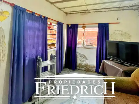 Casa 5 ambientes con 2 baños