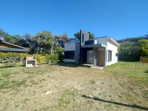 Hipólito Yrigoyen 3200