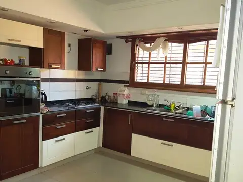 Calle 8 2600, Piso PB