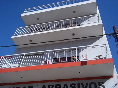 Departamento 2 ambientes al frente con balcon  Muy buen estado! - s/ Av. 101 ex Ruta Nacional 8