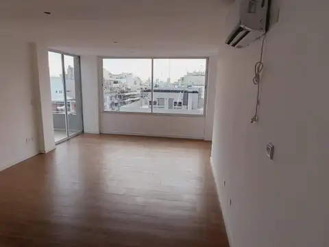 Departamento 4 ambientes con 5 baños