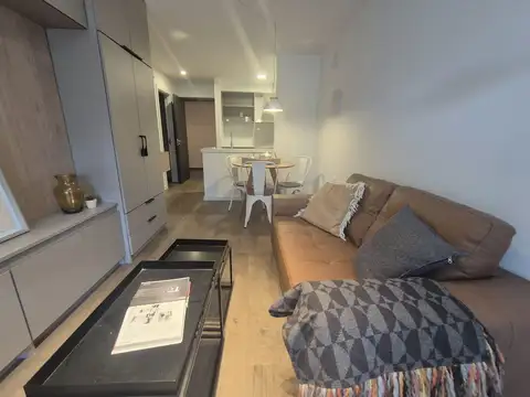 VENTA O ALQUILER DE MONOAMBIENTE CON COCHERA