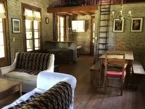 Casa 4 ambientes con 3 baños