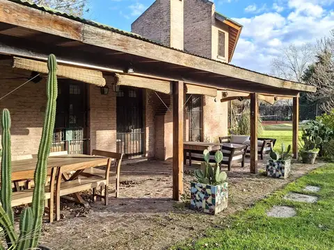 Casa en Alquiler en Pilar, USD 2.500