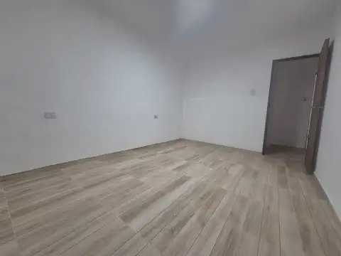 Depto Tipo Casa en Alquiler de 2 dormitorios