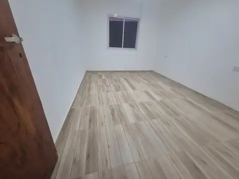 Depto Tipo Casa 3 ambientes con 1 baño