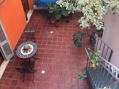 Depto Tipo Casa en Venta 50 años