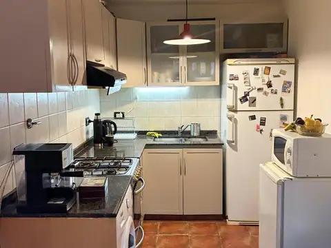 Depto Tipo Casa 4 ambientes con 2 baños