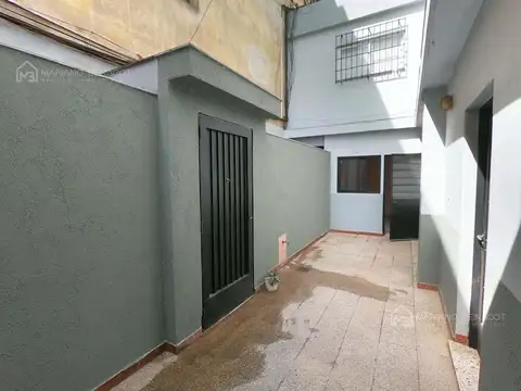 Depto Tipo Casa en Alquiler de 3 ambientes