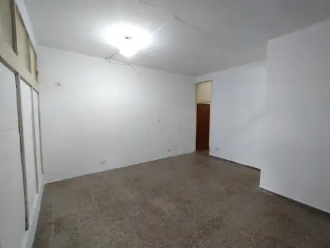 Local en Venta en Alberdi, USD 40.000