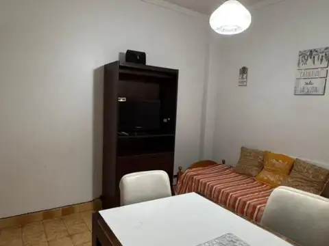 DEPARTAMENTO 2 AMBIENTES - ALQUILER 12 MESES