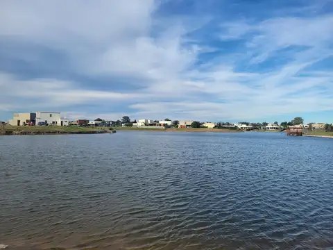 Terreno en Venta de 913,0 m2