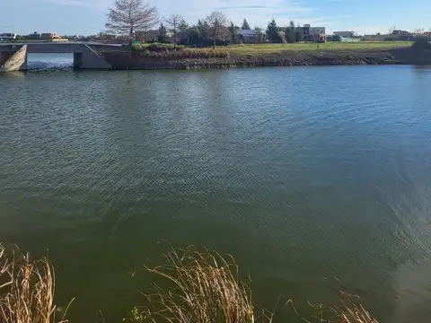 Terreno en Venta de 913,0 m2