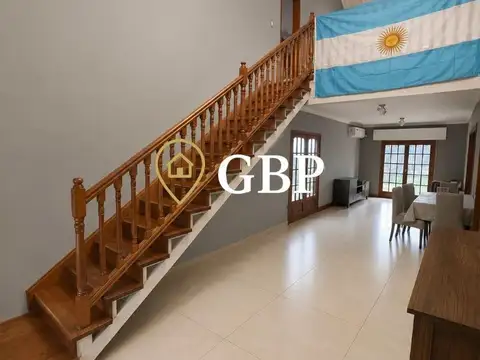 Casa en Alquiler de 3 dormitorios