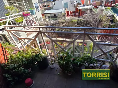 Depto Tipo Casa en Venta en Parque Chacabuco, USD 200.000